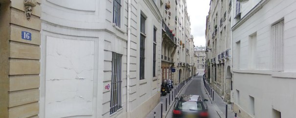 paris-narrow-street